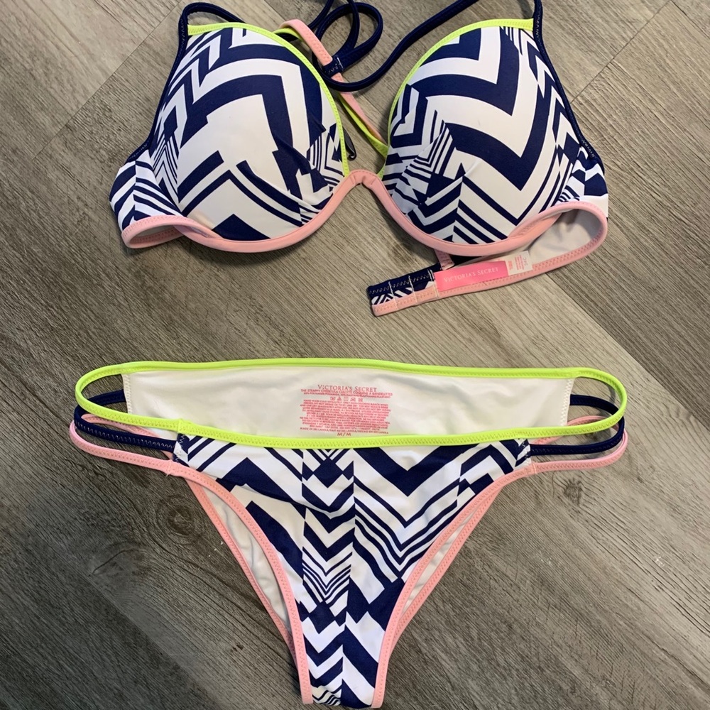 Swim suit